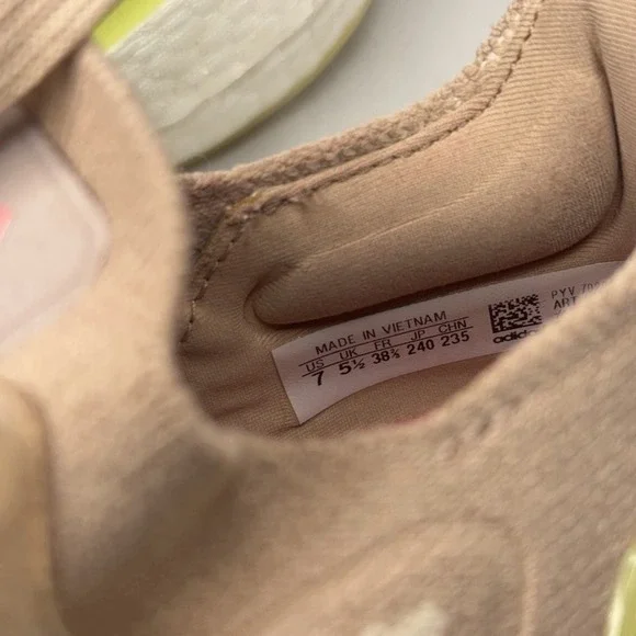 Adidas Trainers Womens 7 UltraBoost 21 Ash Pearl Pink Road Running Light Shoes - Picture 9 of 15